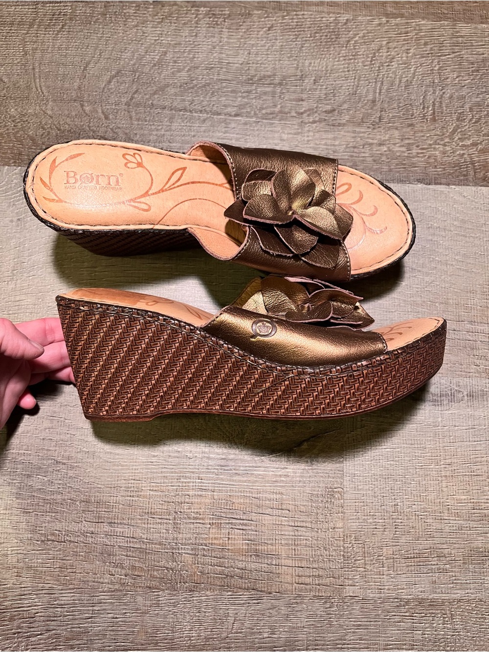 Born metallic bronze wedge sandal 8 floral accent basket weave side